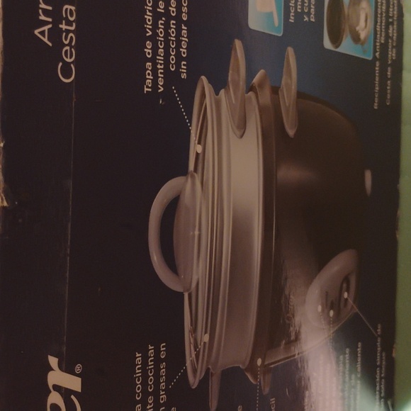 Oster Multi-Use Rice Cooker & Steamer - Picture 3 of 4